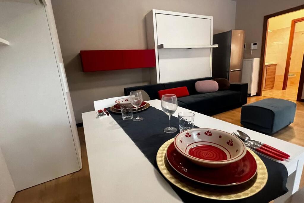 Appartement Urban House - Comfy Flat Navigli Milan Center Extérieur photo